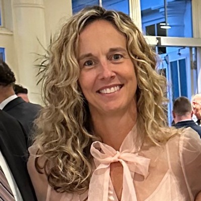 Dr. Lisa Lawson
